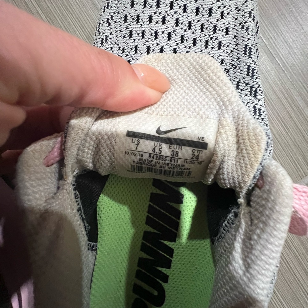 Not for sale. Accidentally double listed.